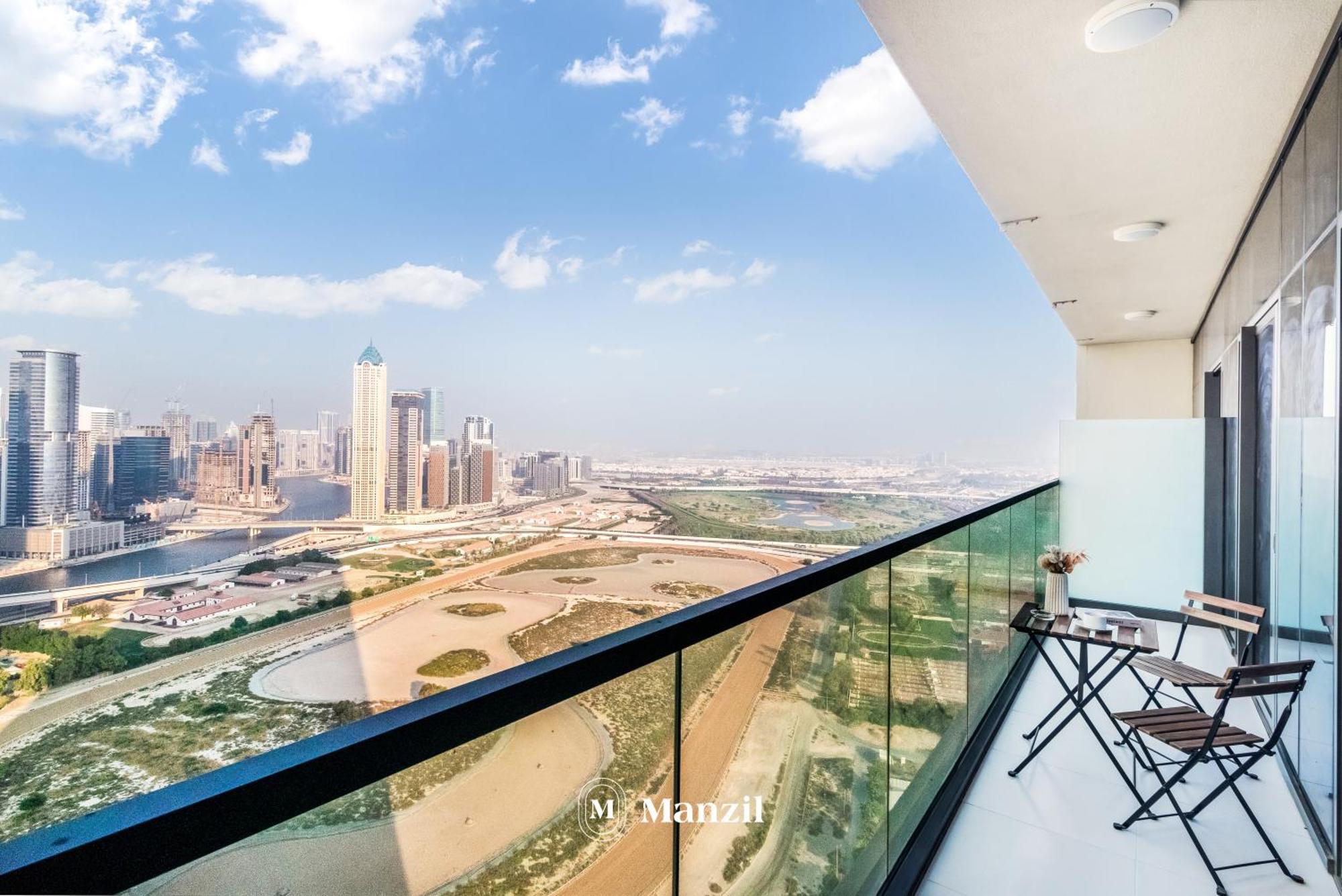 Apartment Manzil - 2br In Business Bay With Canal Views *