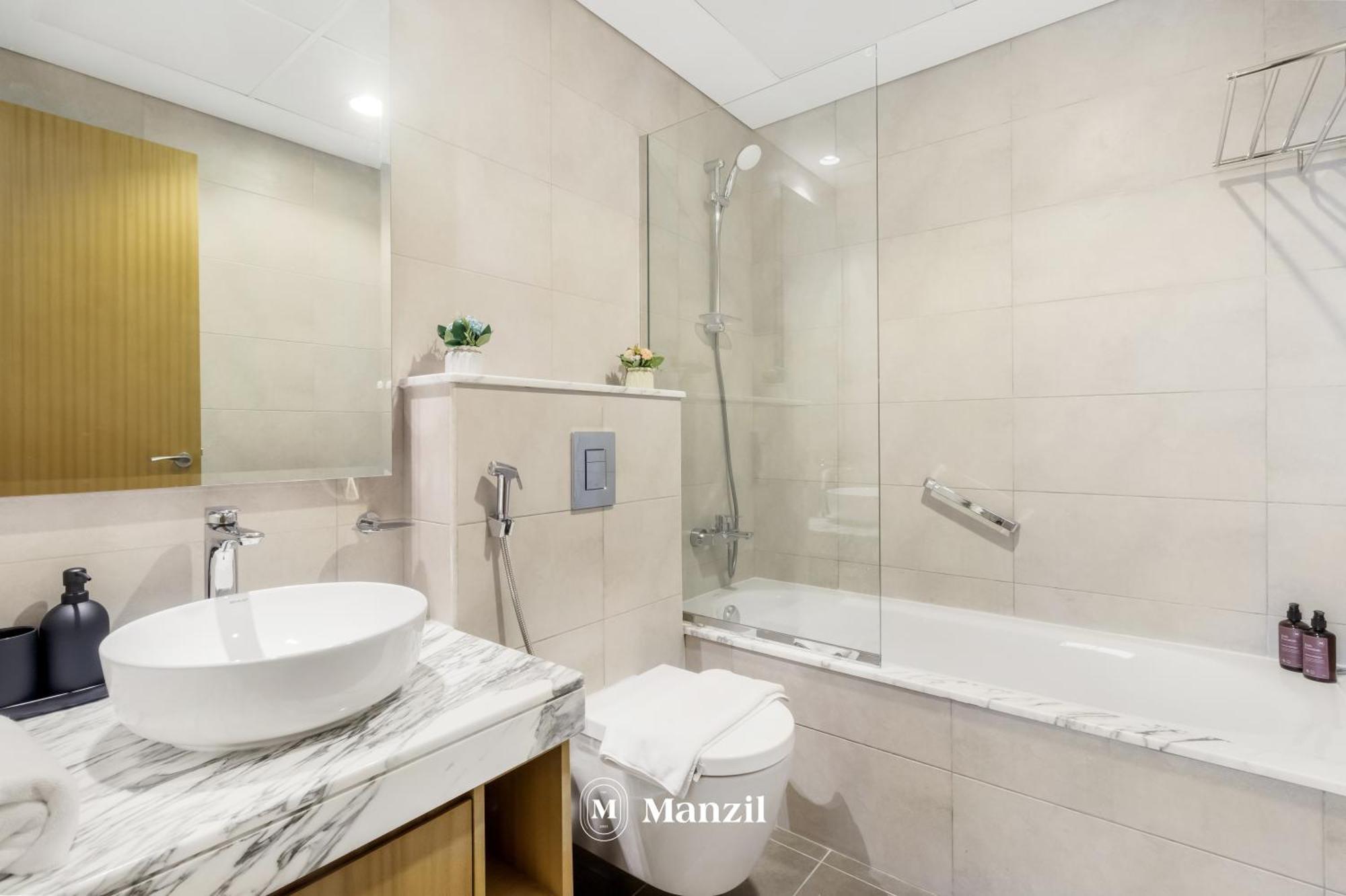 Apartment Manzil - 2br In Business Bay With Canal Views *
