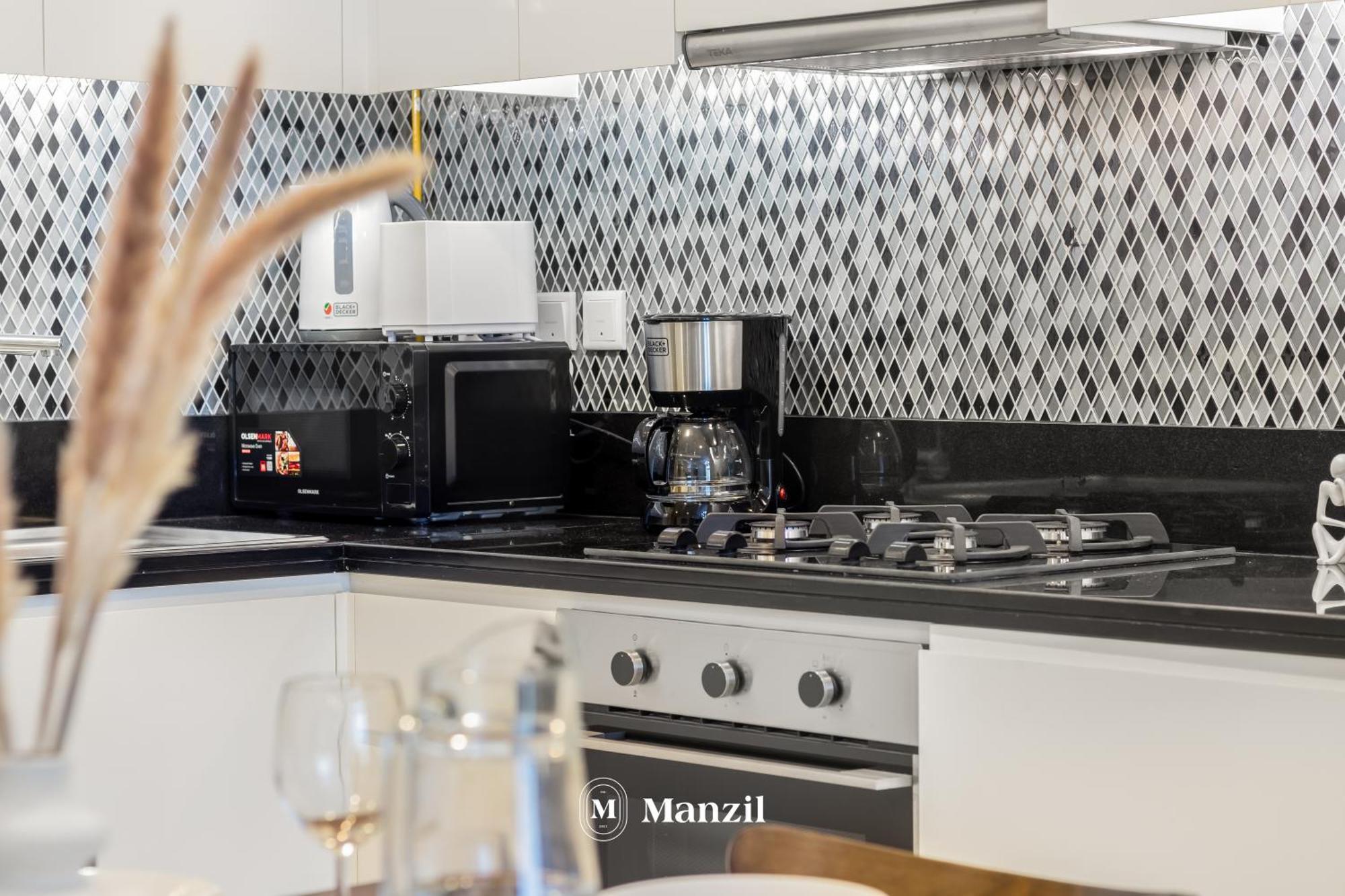 Manzil - 2br In Business Bay With Canal Views Apartment Dubai